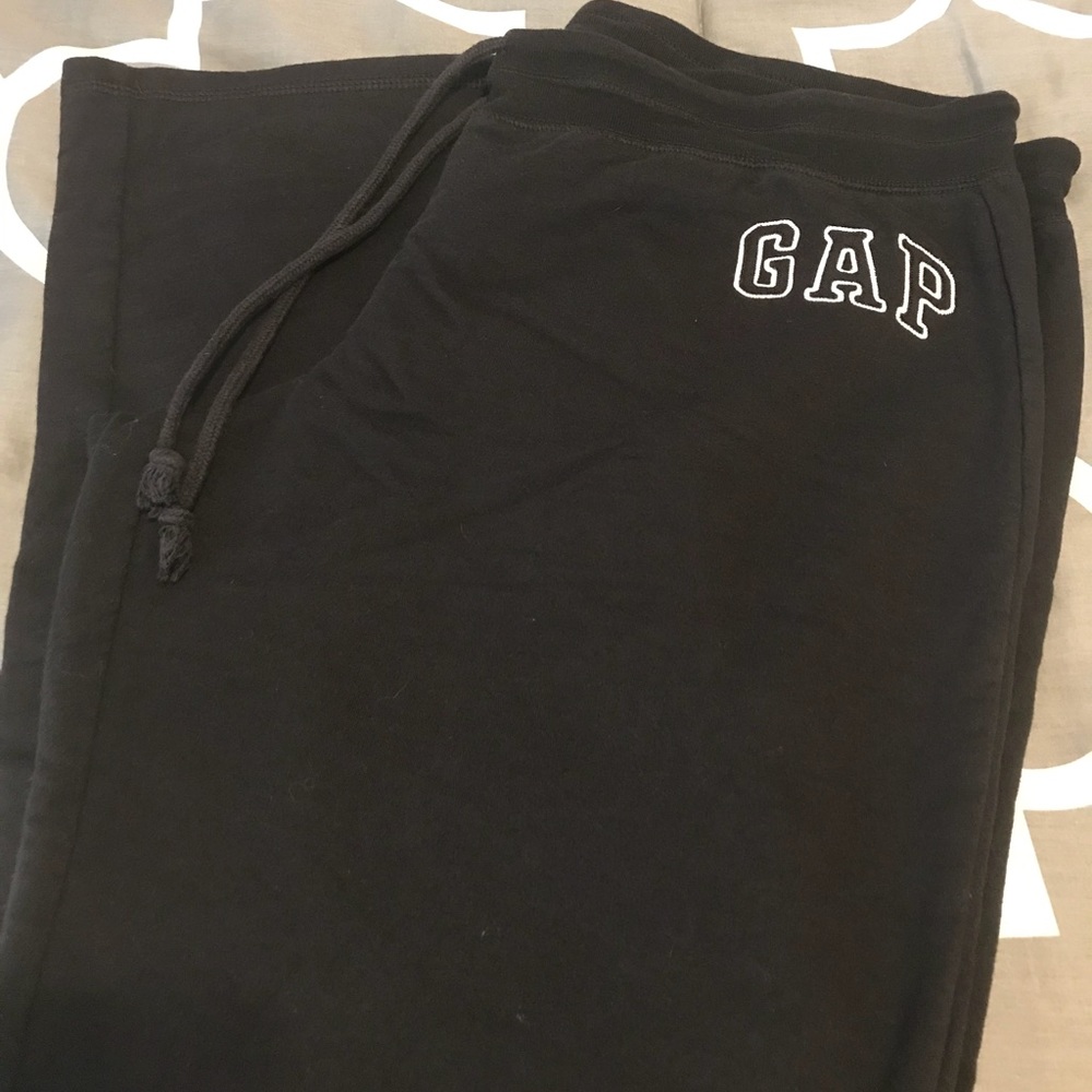 Gap Black Drawstring Sweatpants.